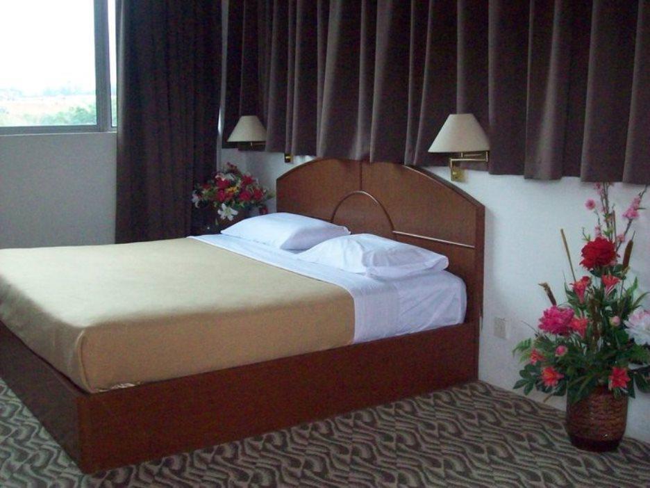 D Valley Hotel Kuala Lipis Exterior photo