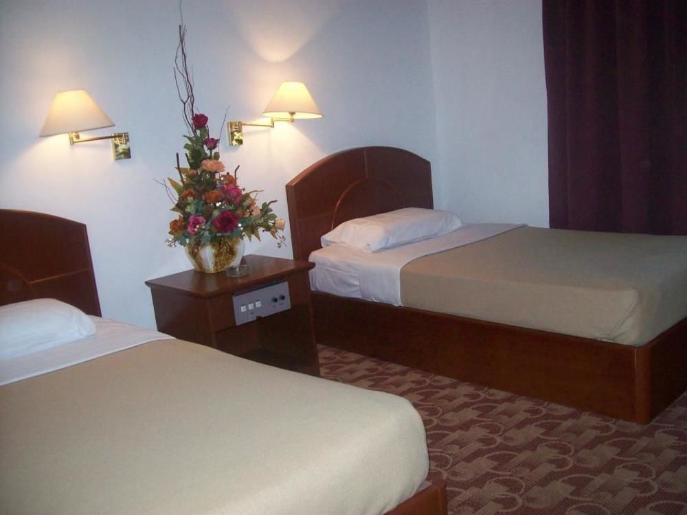 D Valley Hotel Kuala Lipis Exterior photo